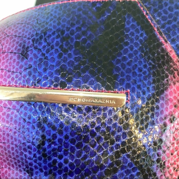 BCBGMaxArzia Pink Purple Snakeskin Leather Envelope Clutch - Picture 10 of 10